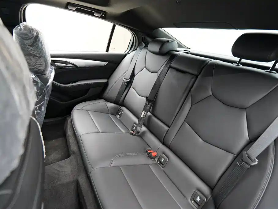 Cadillac CT5 2026 — фото 13
