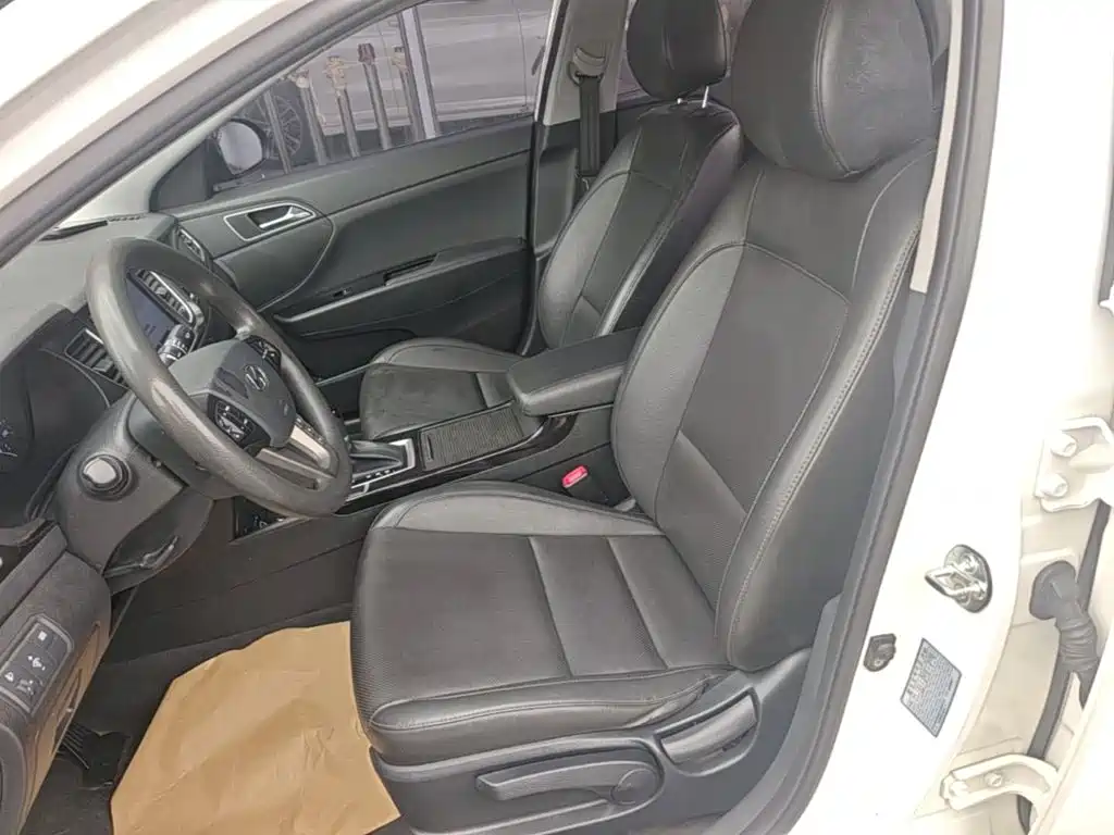 Hyundai Mistra 2016 — фото 15