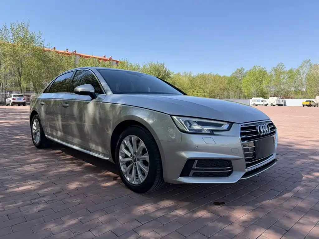 Audi A4L 2019