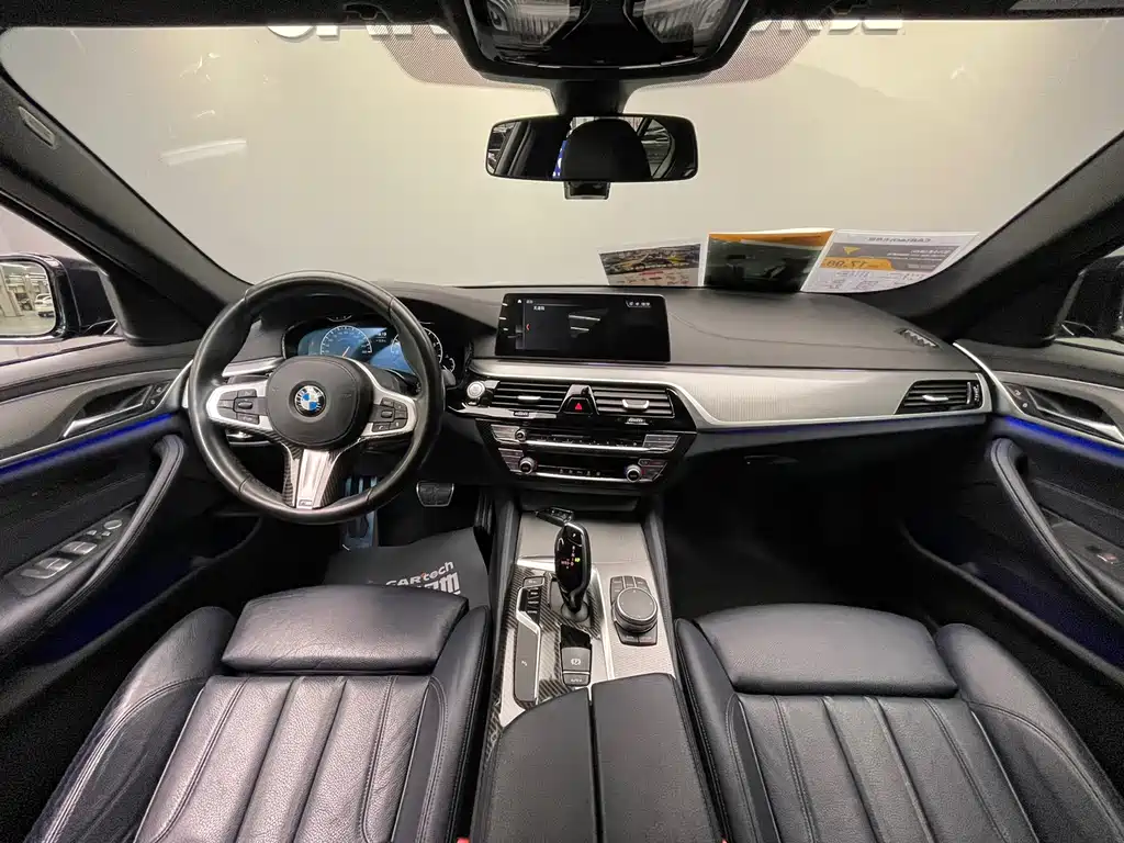 BMW 5 Series 2020 — фото 9
