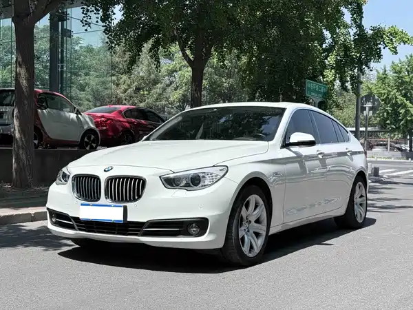 BMW 5 Series GT 2014