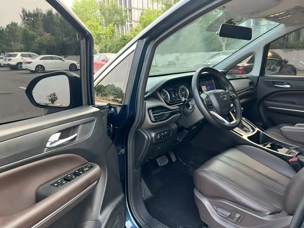 GAC Motor Trumpchi M6 2019 — фото 14