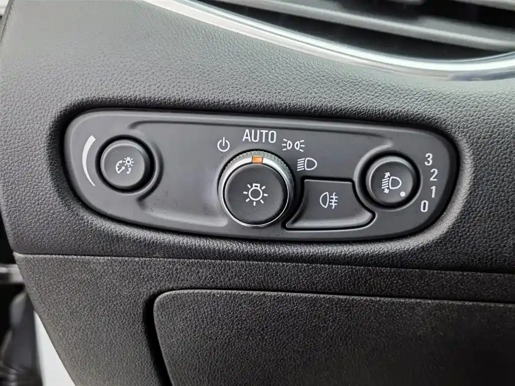 Chevrolet Malibu XL 2021 — фото 21