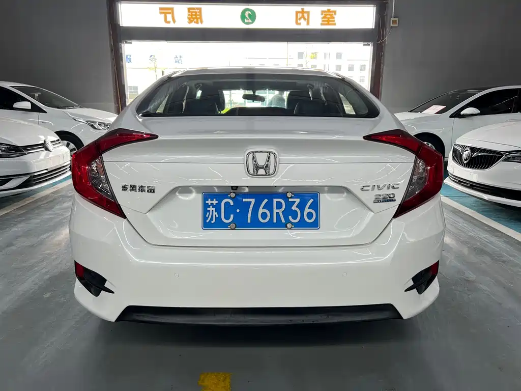 Honda Civic 2018 — фото 4