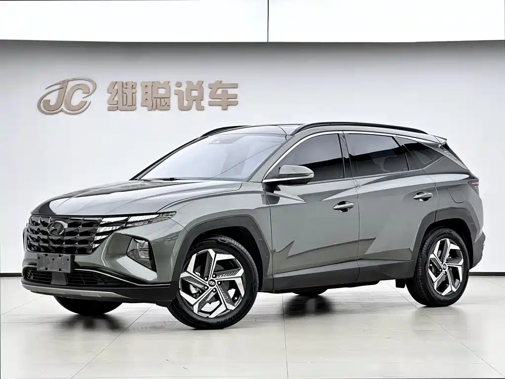 Hyundai Tucson 2023 — фото 1