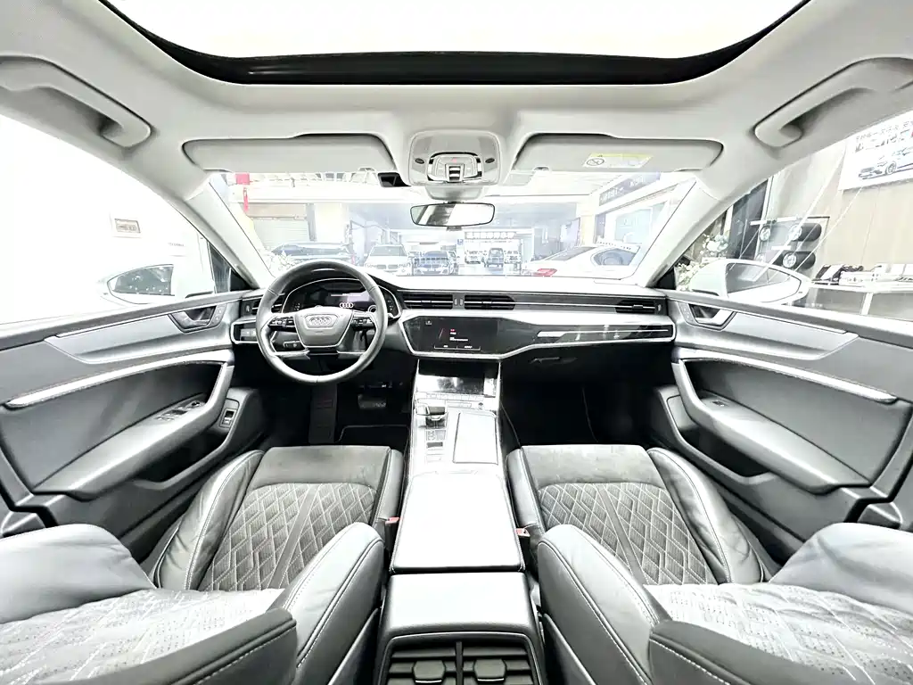 Audi A7L 2022 — фото 9