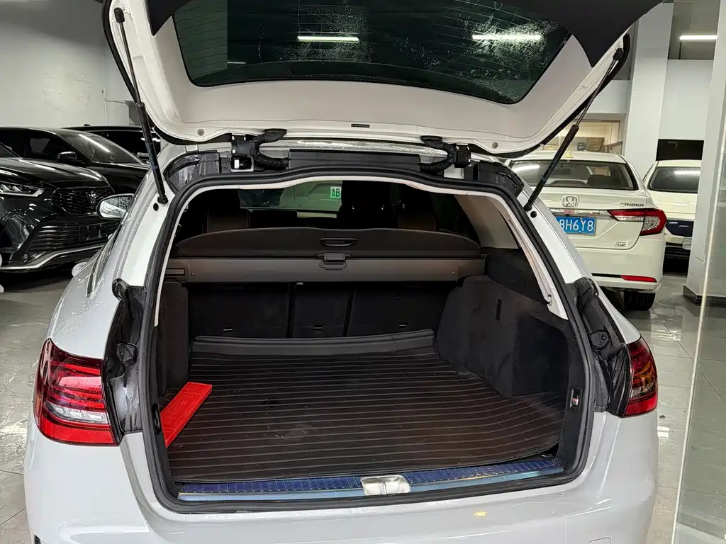 Mercedes-Benz C-Class 2020 — фото 5
