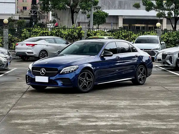 Mercedes-Benz C-Class 2021