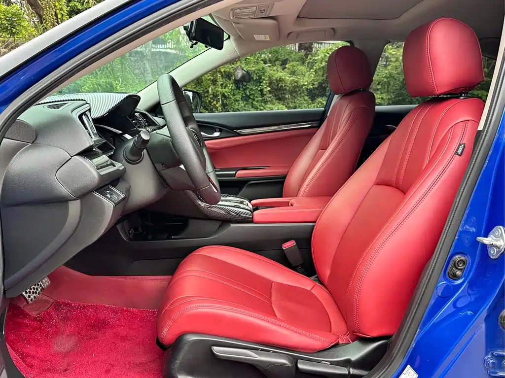 Honda Civic 2019 — фото 10