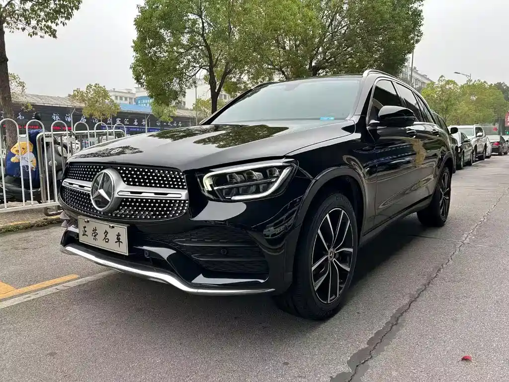 Mercedes-Benz GLC 2021 — фото 1