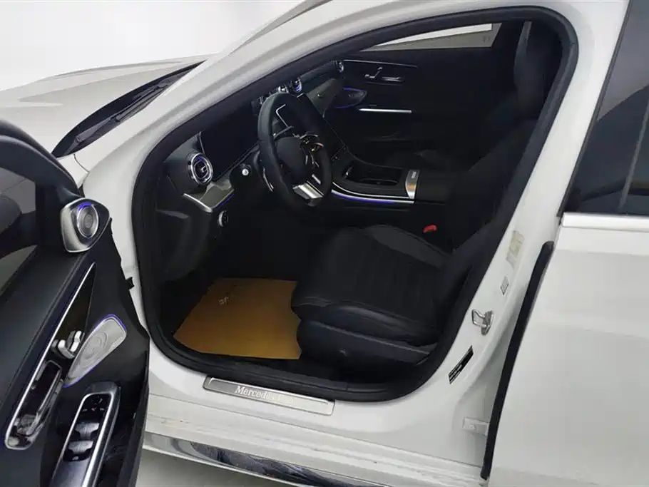 Mercedes-Benz C-Class 2022 — фото 9