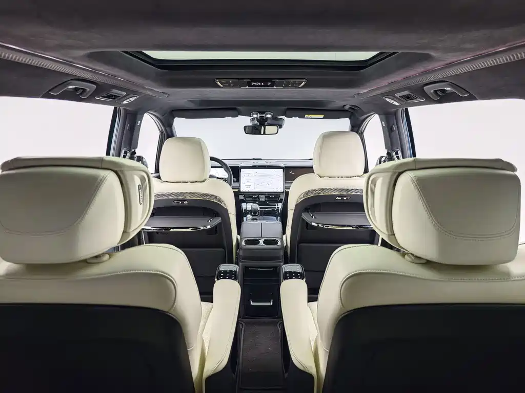 GAC Motor Trumpchi M8 2023 — фото 12