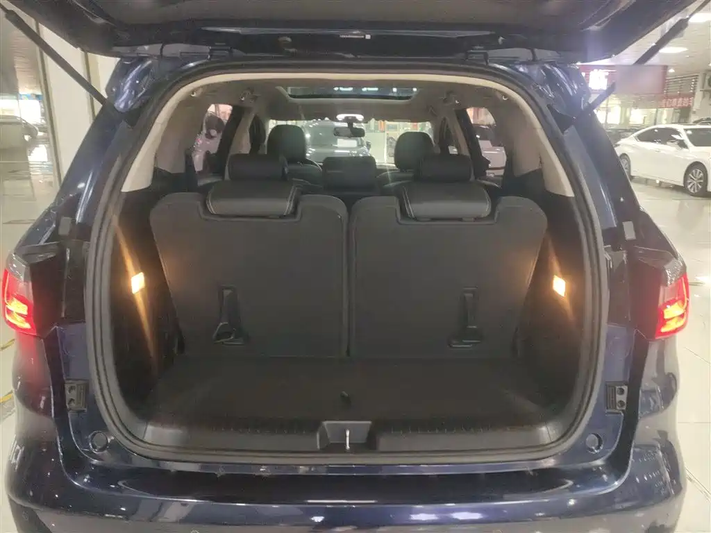 BYD MAX 2020 — фото 15