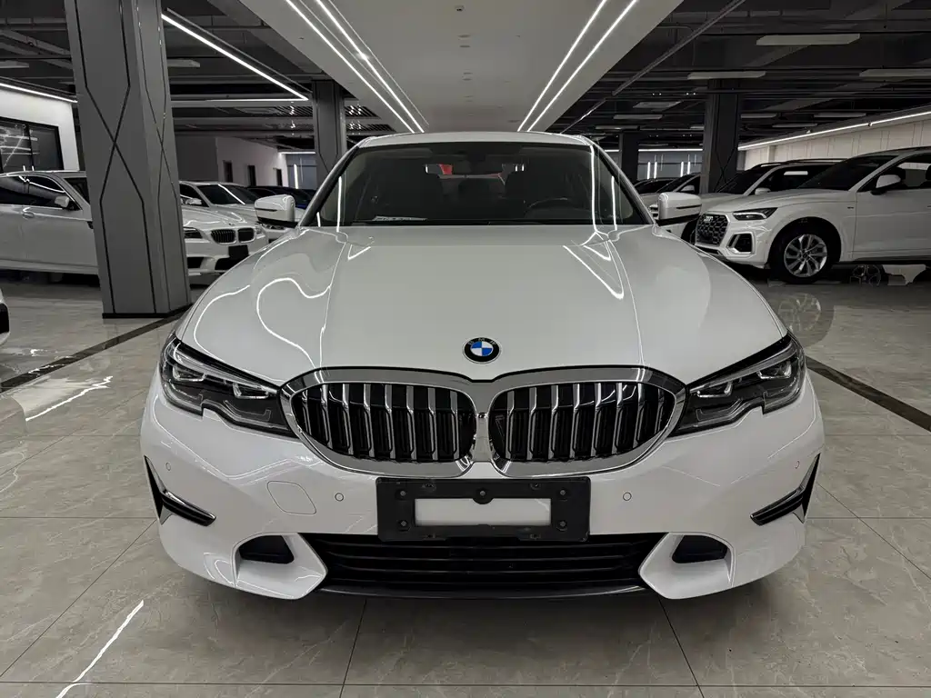 BMW 3 Series 2019 — фото 2