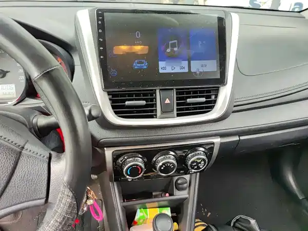 Toyota Yaris L 2020