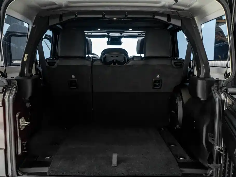 Jeep Wrangler 2025 — фото 14