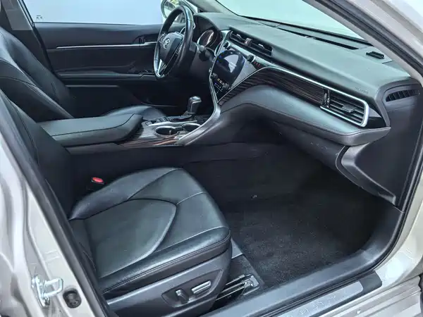 Toyota Camry 2020