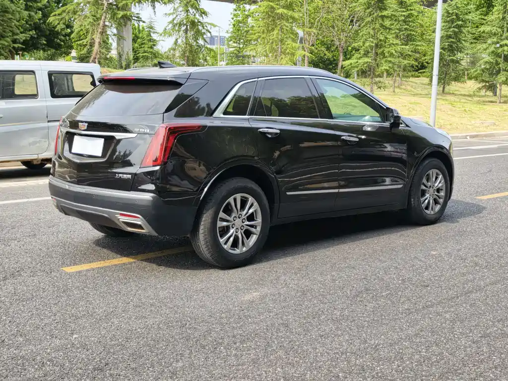 Cadillac XT5 2021 — фото 4
