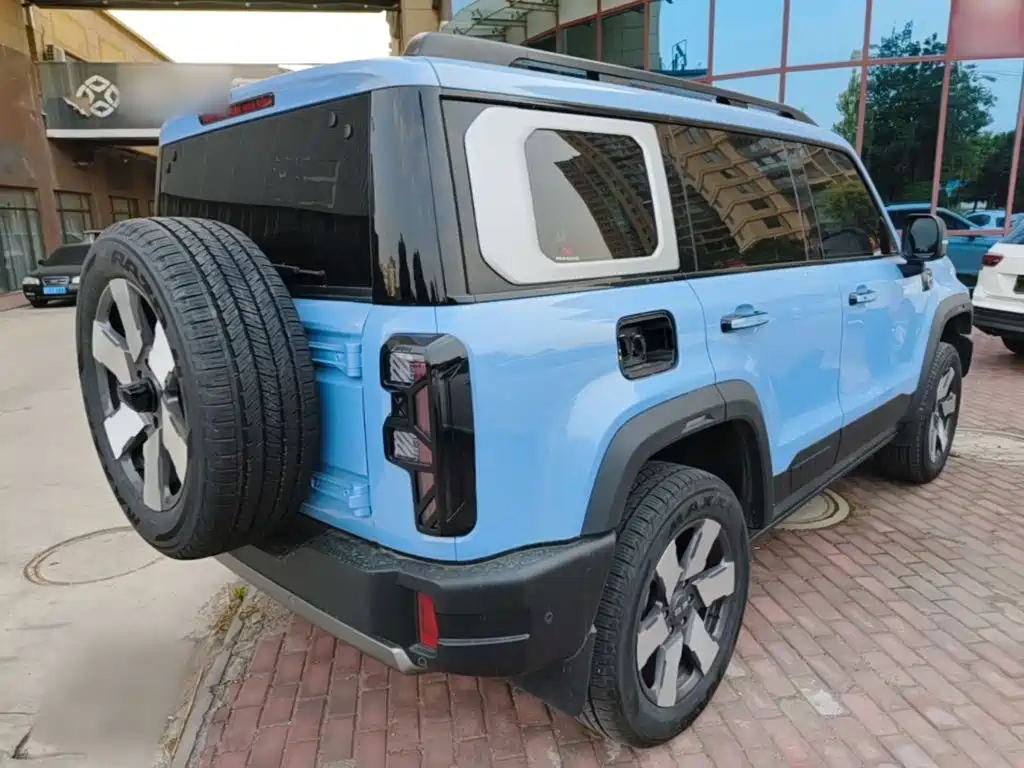Beijing Off-Road BJ40 EREV 2025 — фото 7