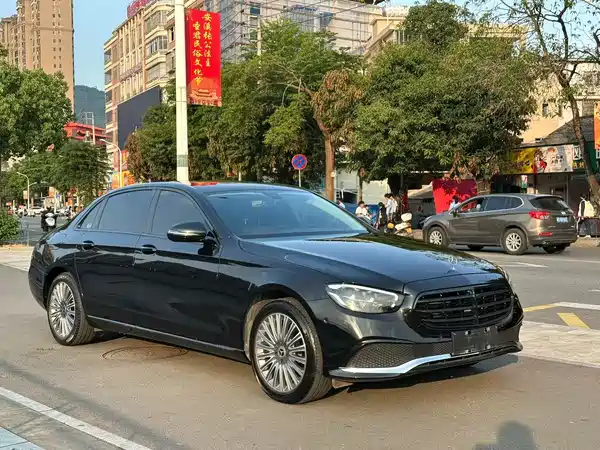 Mercedes-Benz E-Class 2023