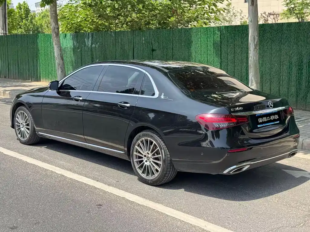 Mercedes-Benz E-Class 2021 — фото 9