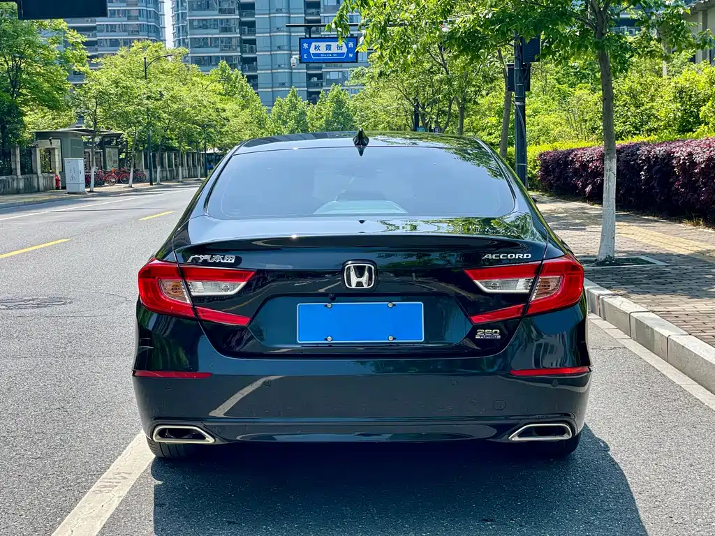 Honda Accord 2020 — фото 6