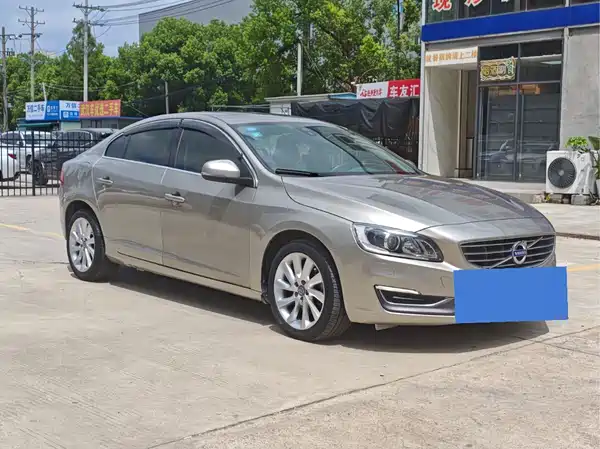 Volvo S60 2015