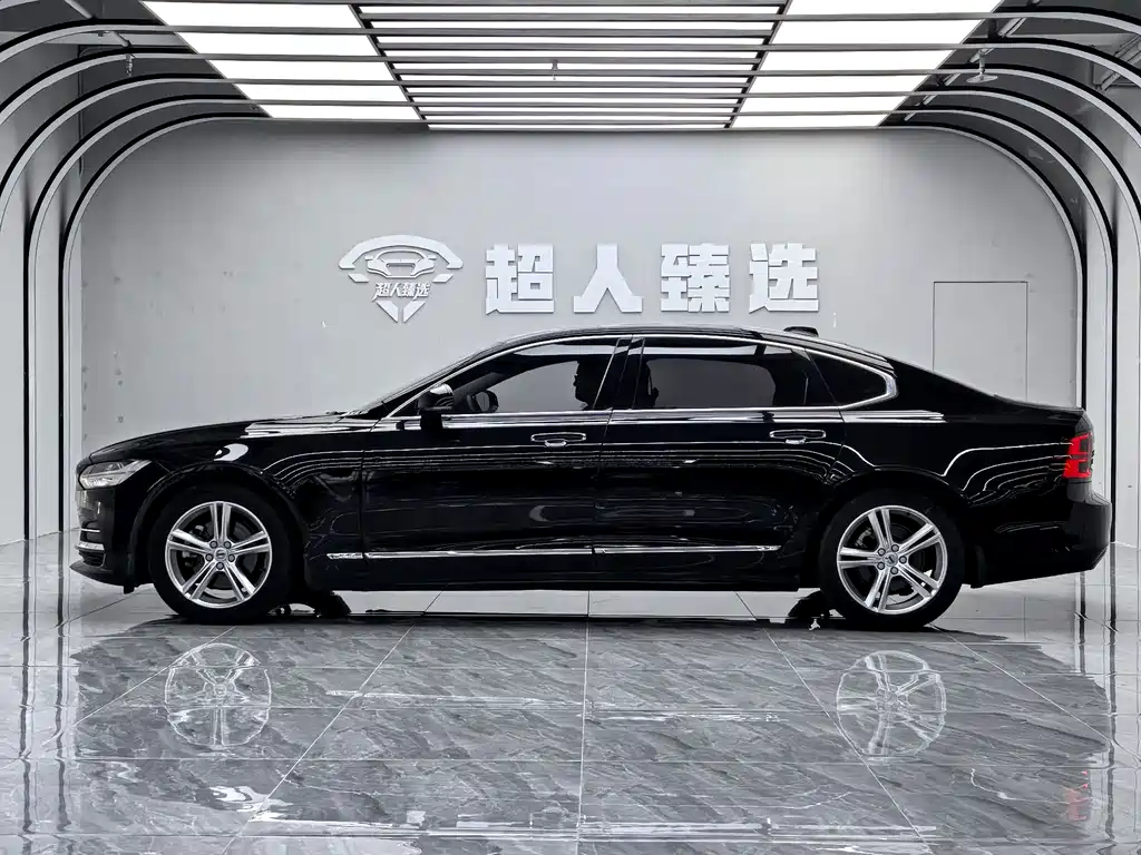 Volvo S90 2019 — фото 13