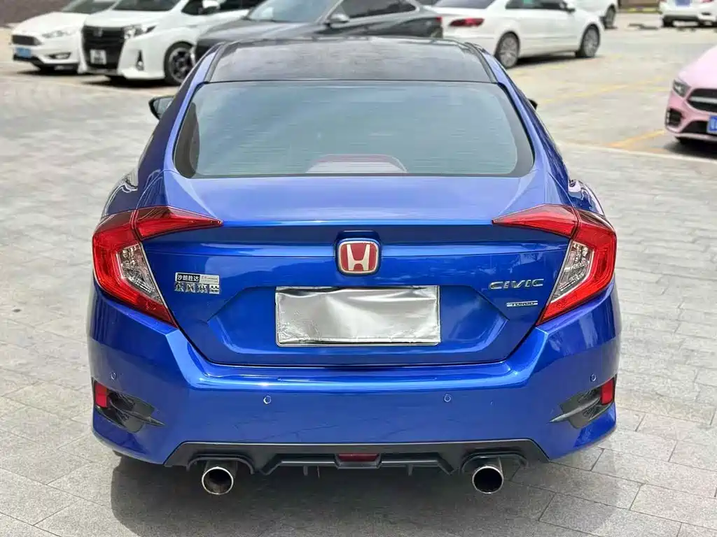 Honda Civic 2018 — фото 8