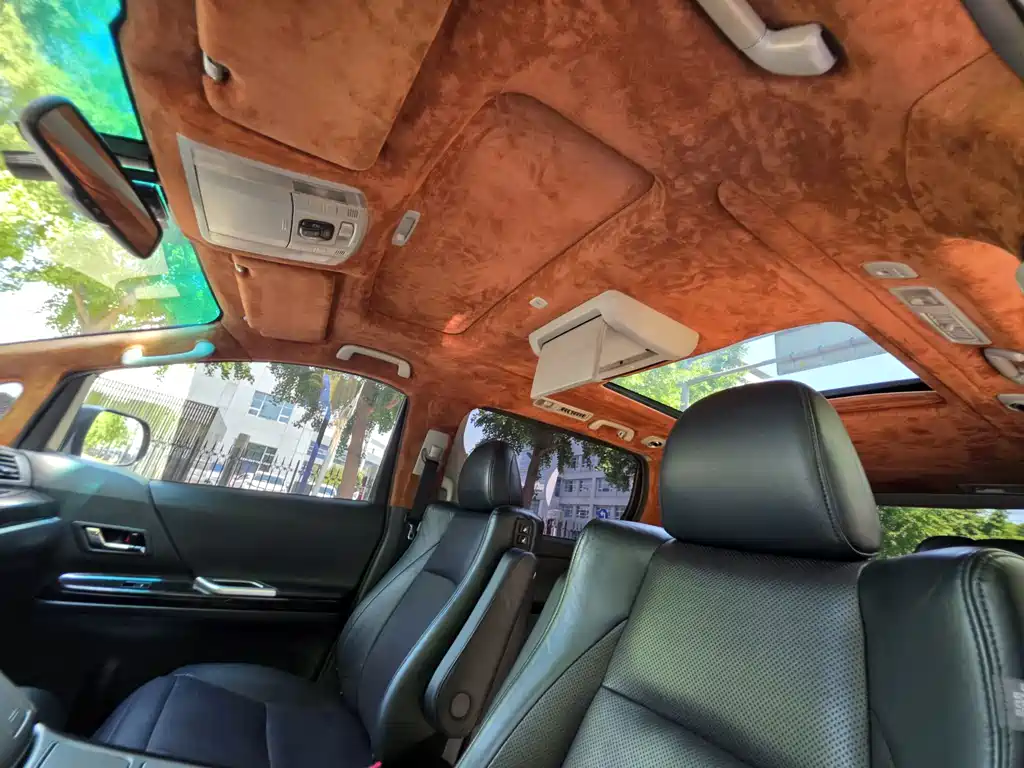 Toyota Alphard 2014 — фото 29