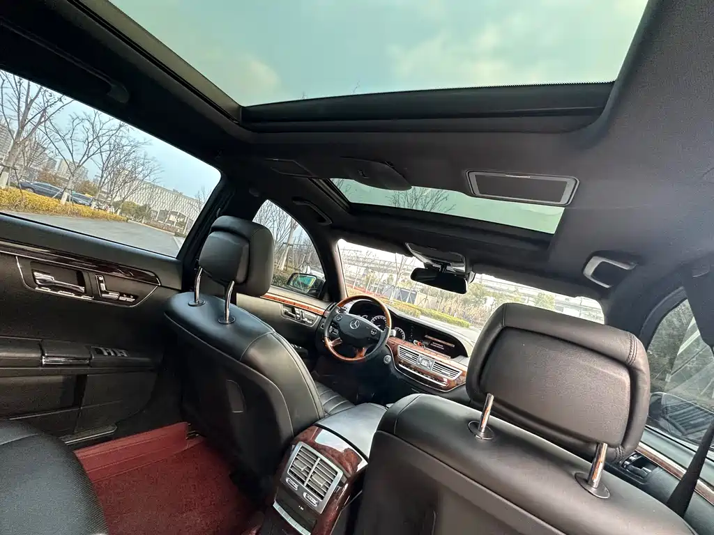 Mercedes-Benz S-Class 2011 — фото 13