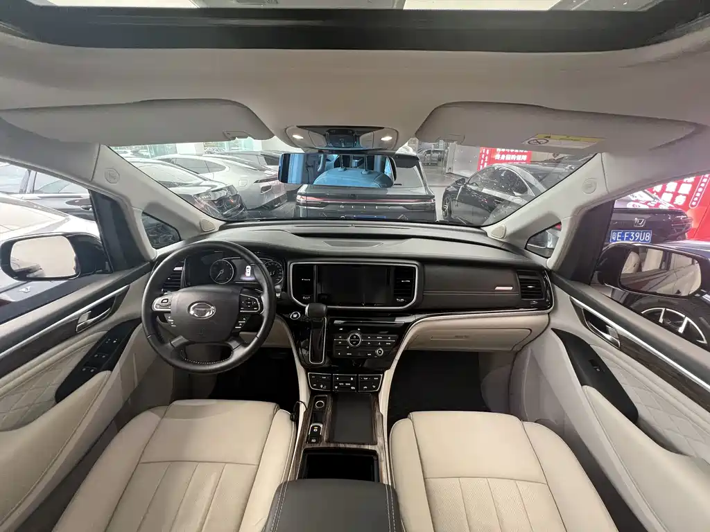 GAC Motor Trumpchi M8 2018 — фото 10