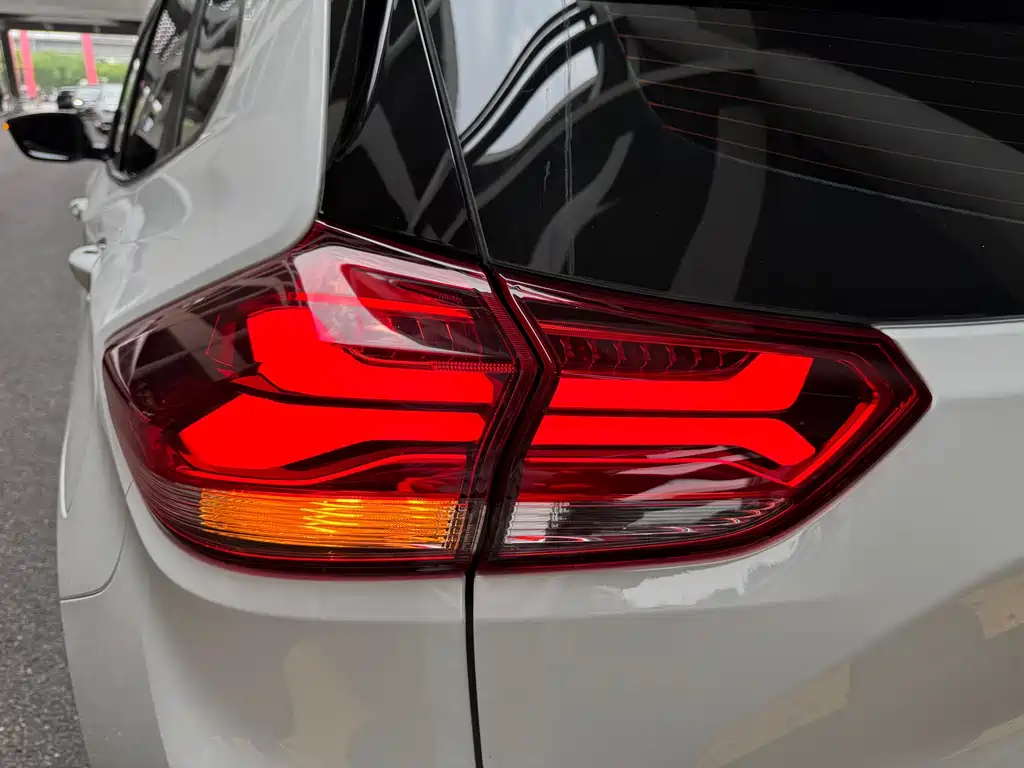 Chevrolet Trax 2022 — фото 24