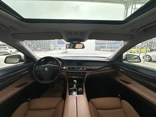 BMW 7 Series 2009