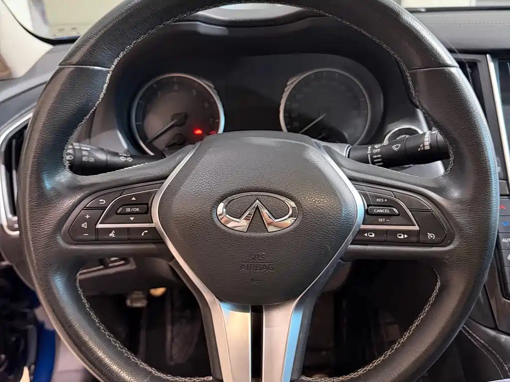 Infiniti Q50L 2018 — фото 16