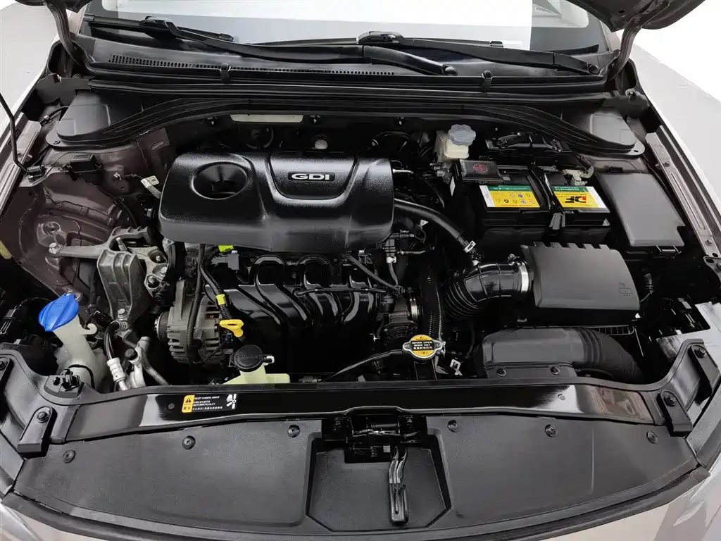 Hyundai Elantra 2016 — фото 6