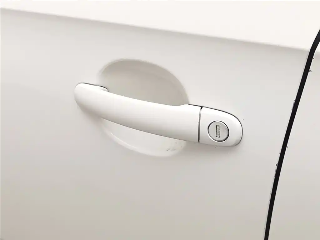 Skoda Rapid 2014 — фото 18