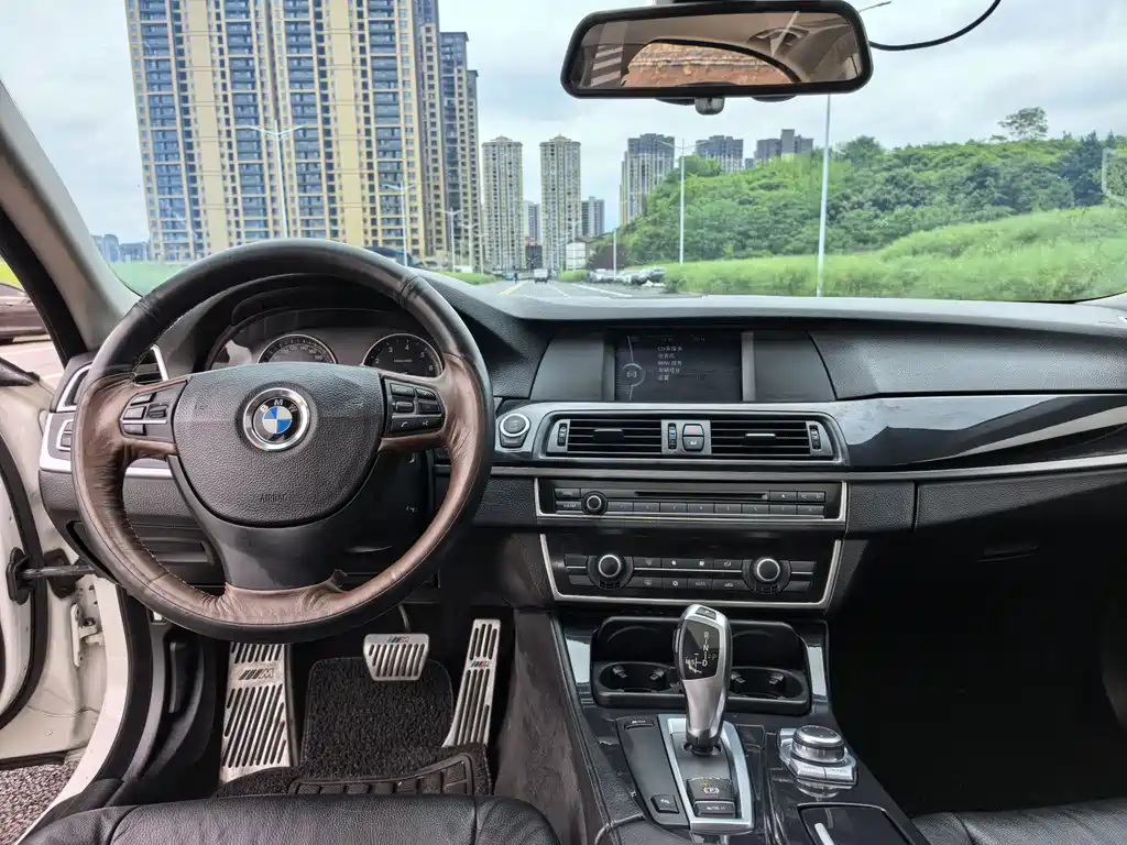 BMW 5 Series 2013 — фото 12