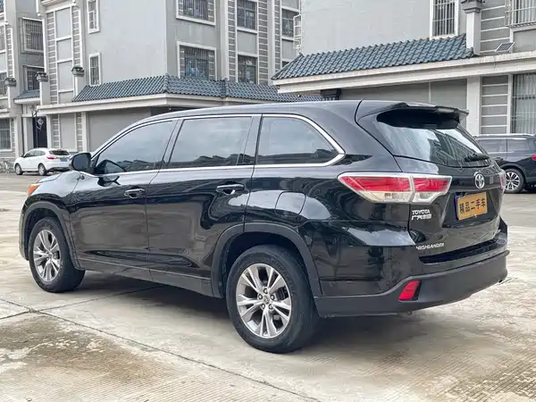 Toyota Highlander 2015