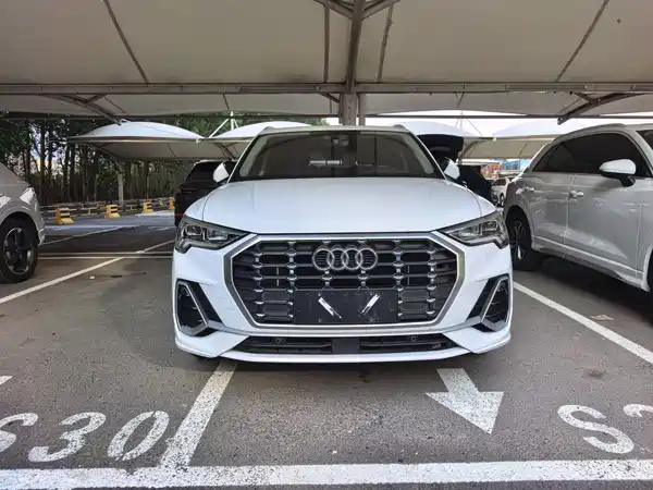 Audi Q3 2022
