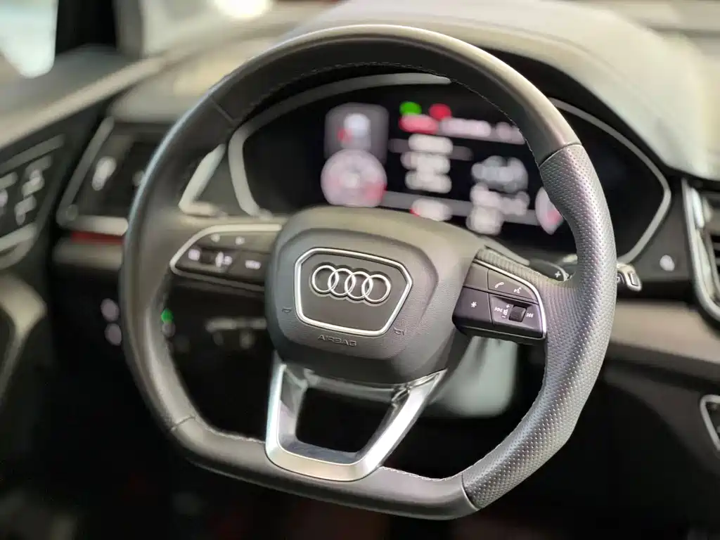 Audi Q5L 2022 — фото 25