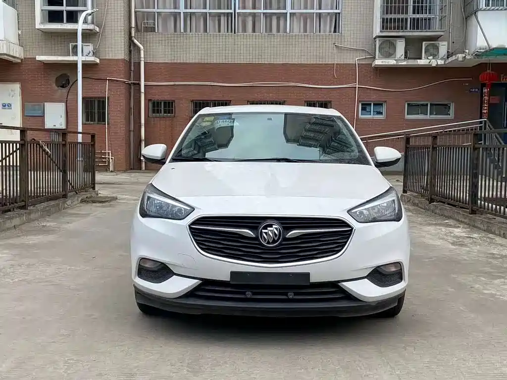Buick Excelle 2018 — фото 2