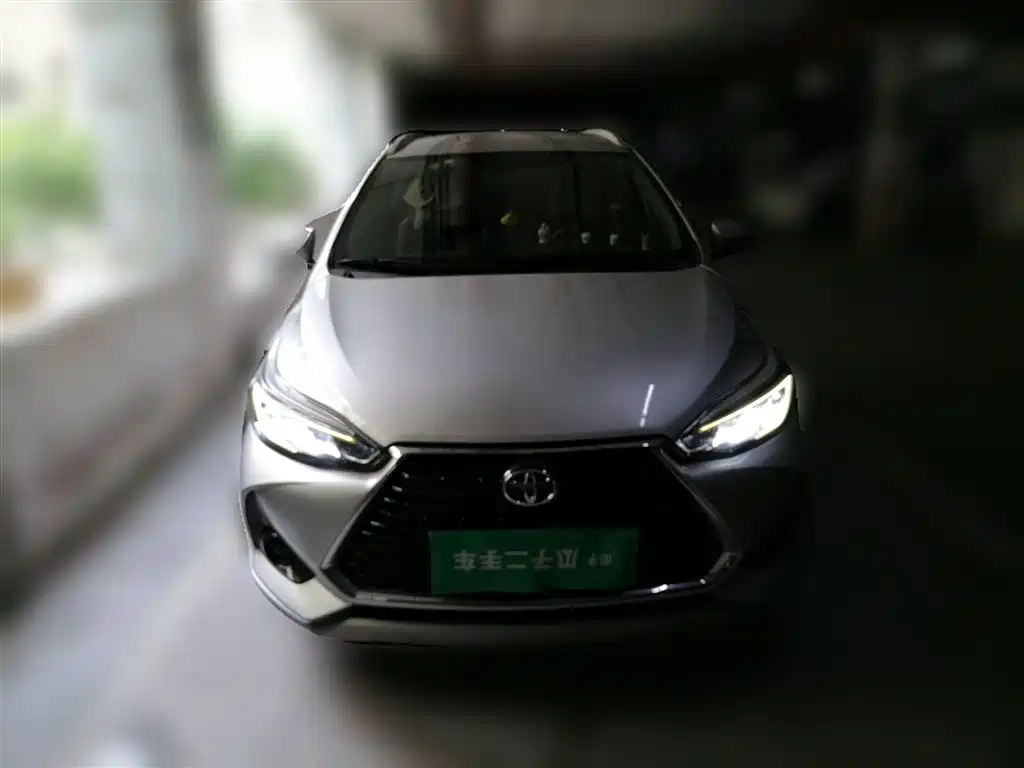 Toyota Yaris L 2020 — фото 3