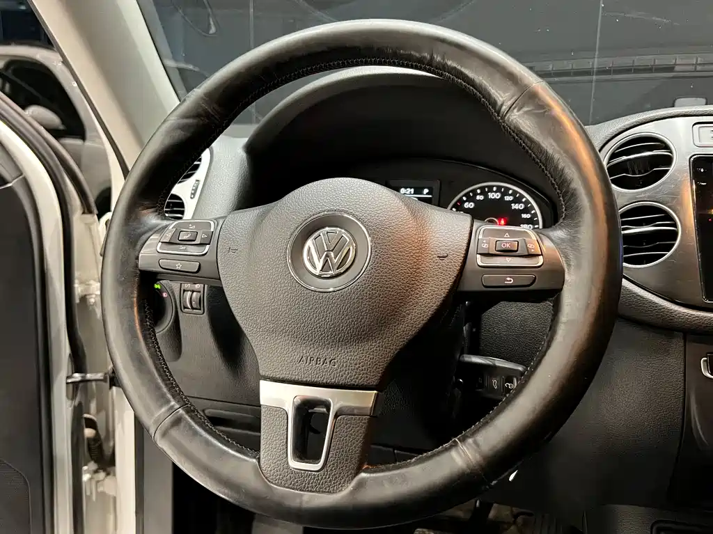 Volkswagen Tiguan 2019 — фото 6