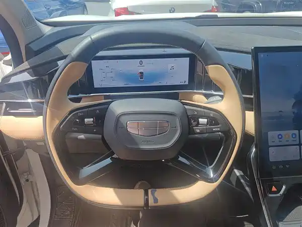 Geely Boyue L 2023