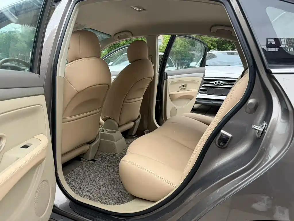 Nissan Sylphy 2015 — фото 5