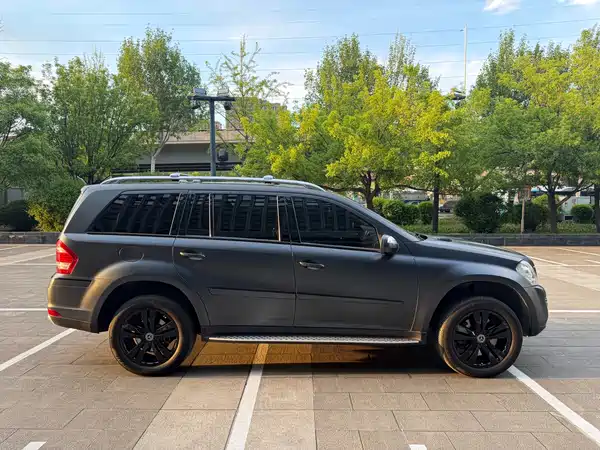 Mercedes-Benz GL-Class 2011