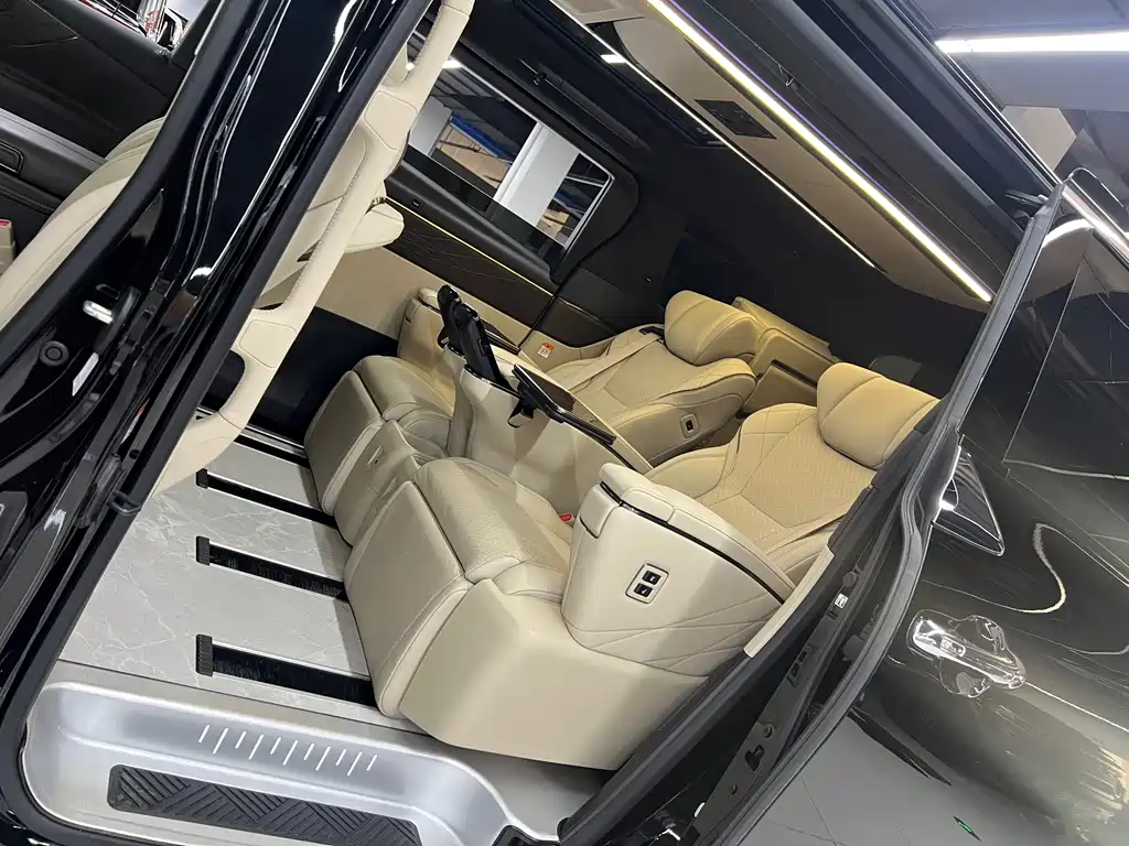 Toyota Alphard 2025 — фото 11