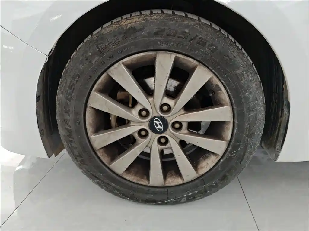 Hyundai Mistra 2015 — фото 23