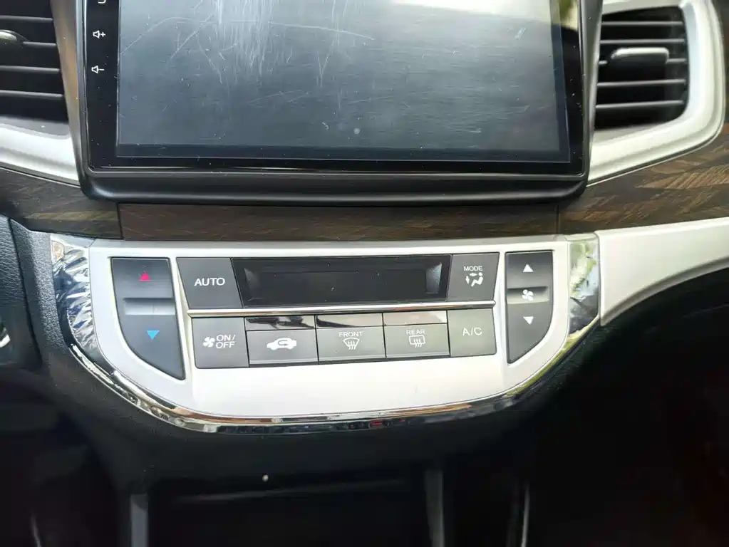 Honda Jade 2018 — фото 27